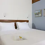 Aparthotel 9 Muses -