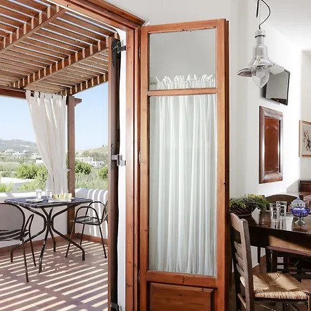 アパートホテル 9 Muses - パロス島