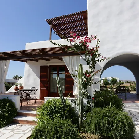 9 Muses - 4* パロス島